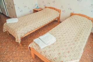Хостелы Hostel Nele Йыхви Двухместный номер с 2 отдельными кроватями и душем-8
